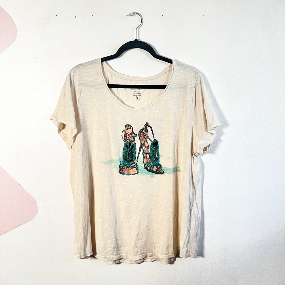 Chico's Graphic T-shirt Size 2 US Large Cream Heel Sandals Beaded Summer